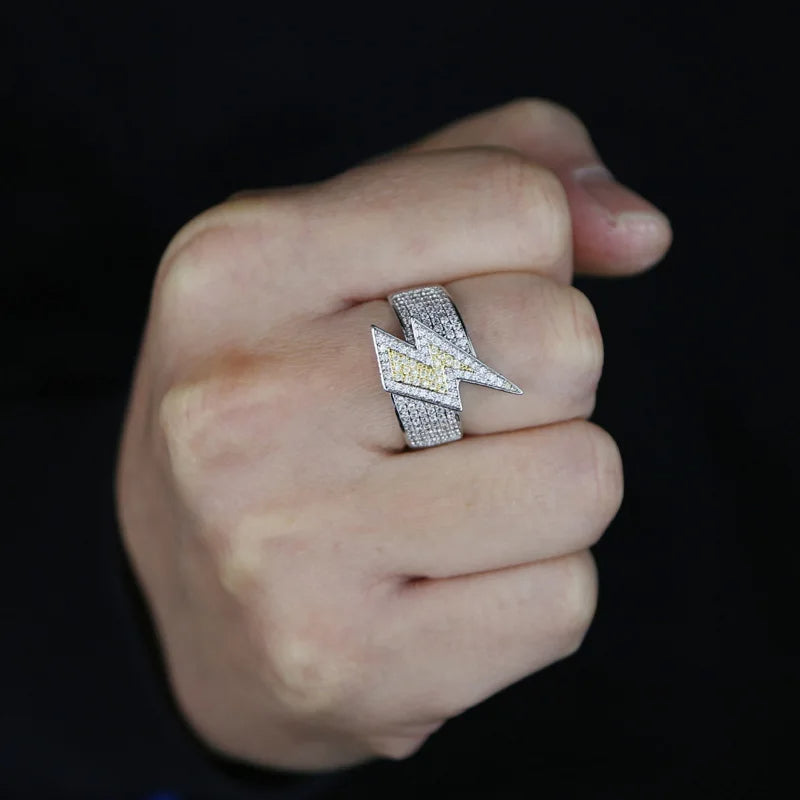 Blixtrande Iced Out Ring