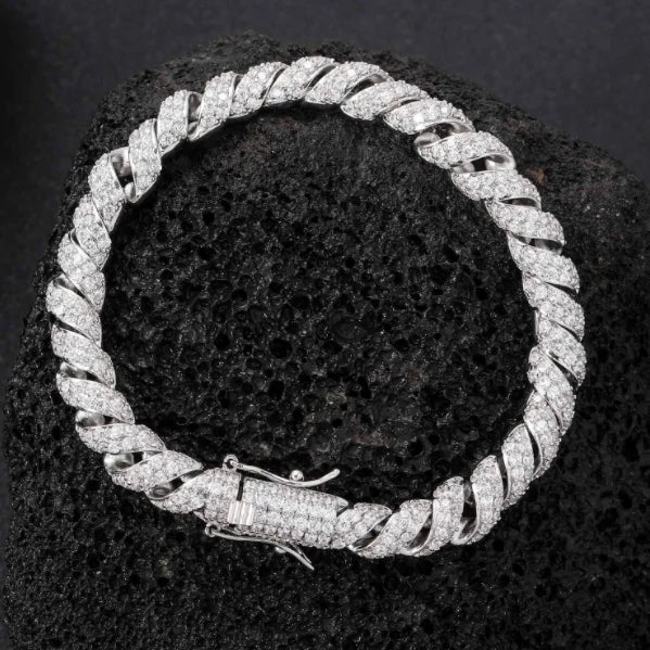 8mm Twisted Iced Out Armband