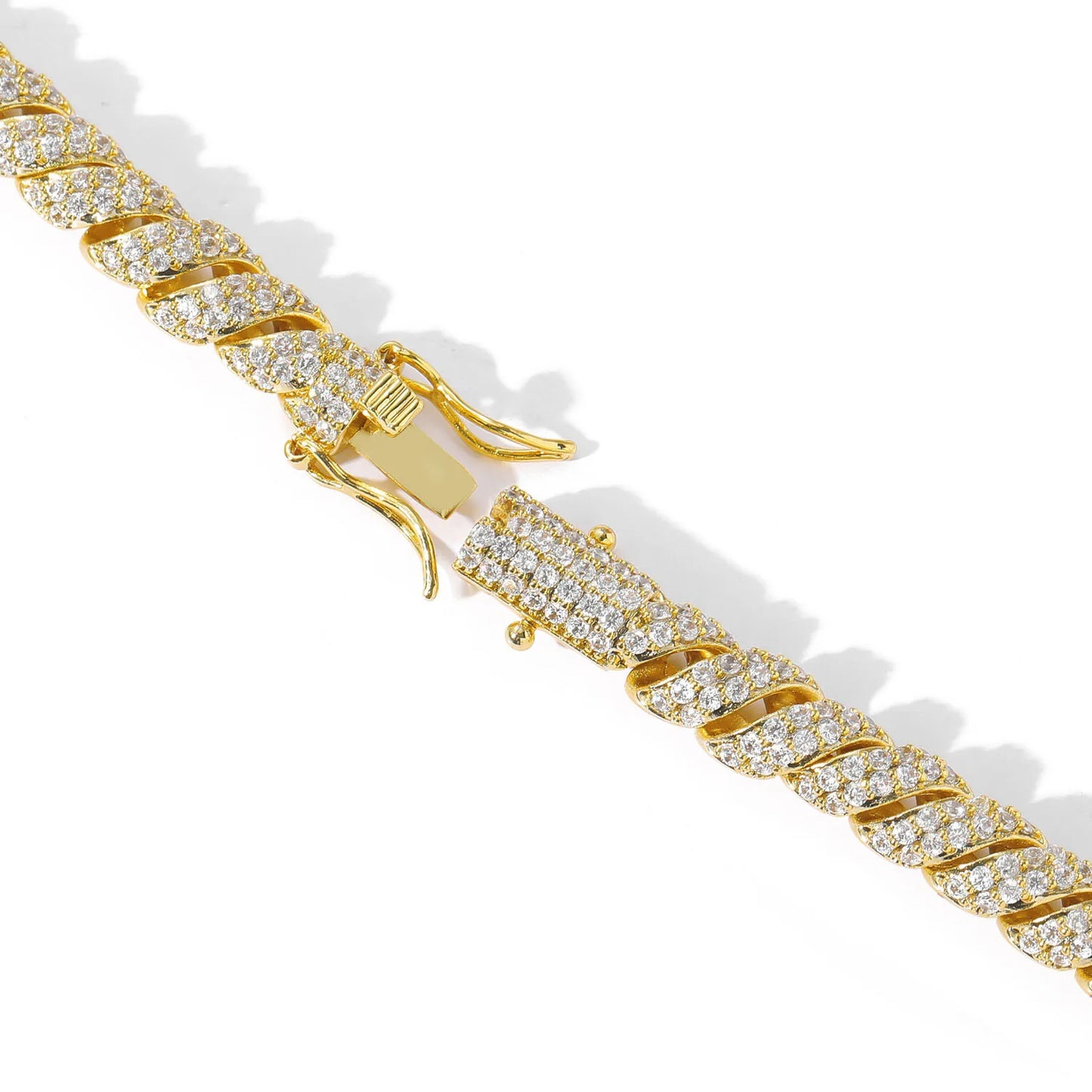 8mm Twisted Iced Out Armband