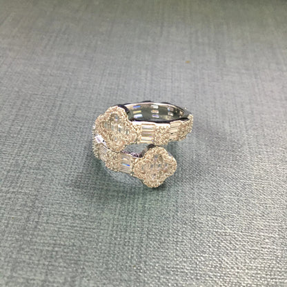 Iced Out Fyrklöver Ring